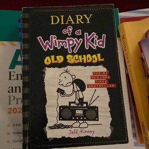 Diary of a wimpy kid OLD SCHOOL by Jeff Kinney